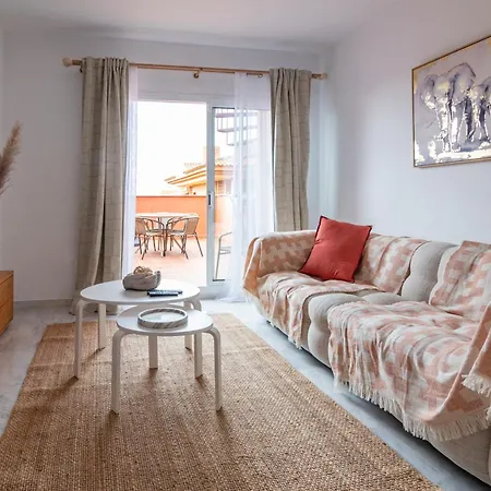 Wonderfull Pent-house Close To The Апартаменти *